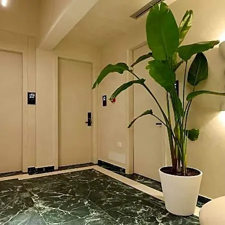 Hotel Beratinus 1