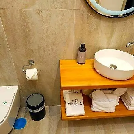 Beratinus 1 Hotell